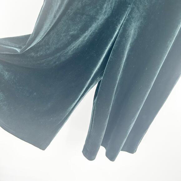 Ali & Jay Womens Party Hustle Culotte Velvet Crop Wide Leg Jumpsuit Size L Green - Picture 4 of 9